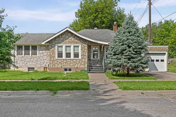 1128 19th St S, La Crosse, WI 54601