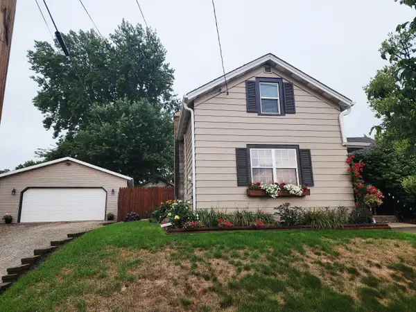 907 N Second St, Watertown, WI 53098
