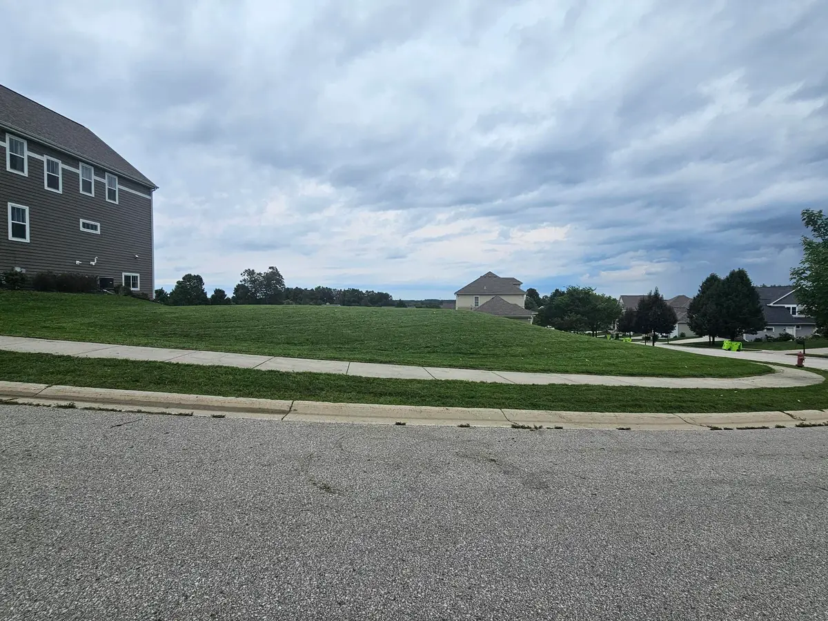 3030 Nostalgic Ct, Richfield, WI 53033 - #1