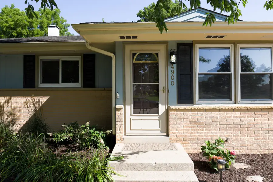 4900 Ridgeway Ave, Racine, WI 53406 - #2
