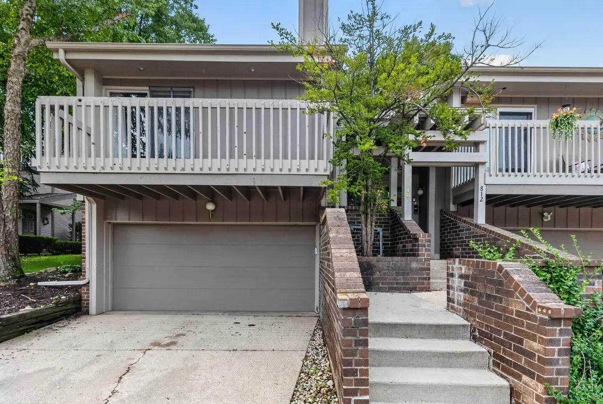 810 Kendall Ln, Lake Geneva, WI 53147 - #1