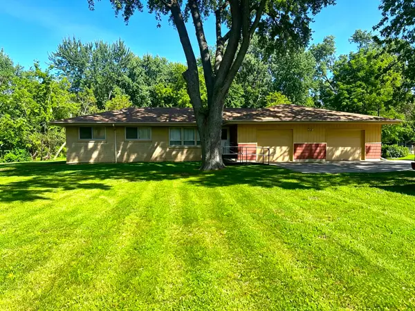 10529 22nd Ave, Pleasant Prairie, WI 53158
