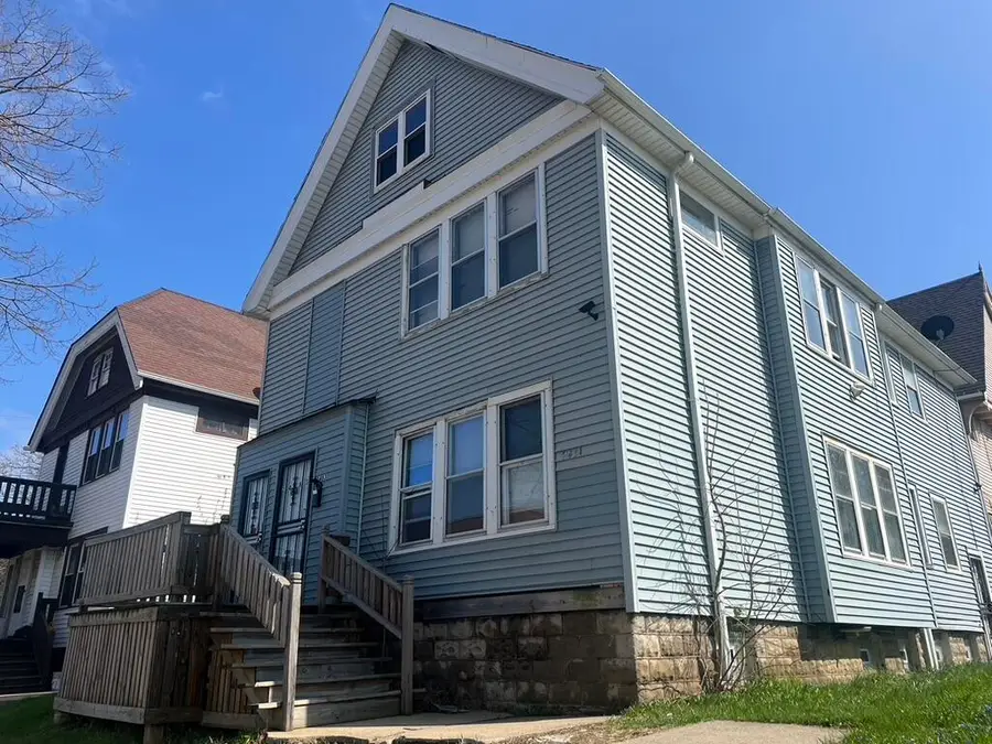 2481 W Locust St, Milwaukee, WI 53206 - #2