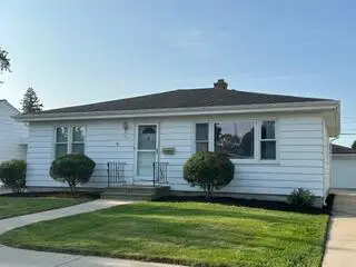 1913 25th St, Kenosha, WI 53140