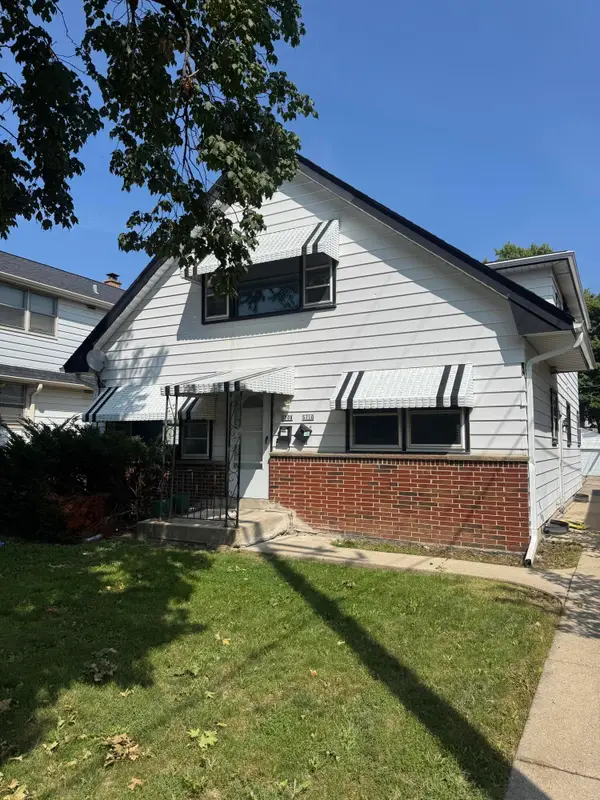5708 N 97th St, Milwaukee, WI 53225