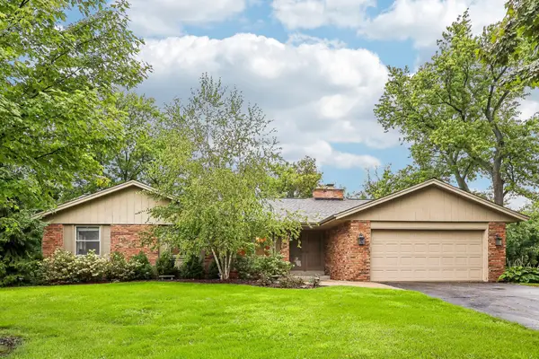 928 Tanglewood Ct, Oconomowoc, WI 53066