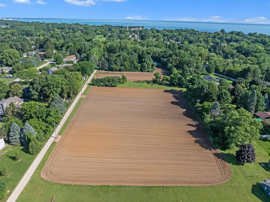 332 4 Mile Rd, Caledonia, WI 53402 - #3