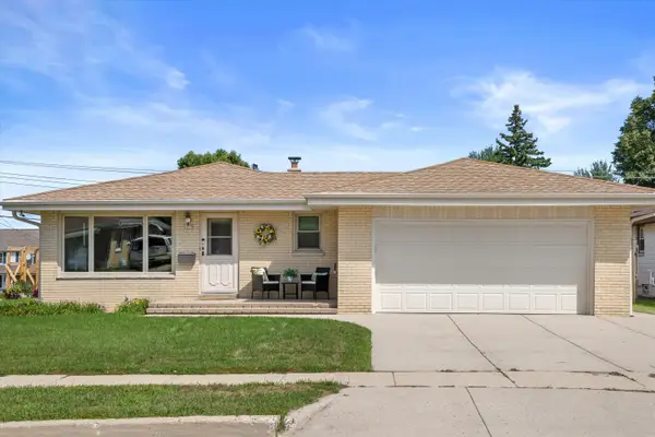 4978 S 24 St, Milwaukee, WI 53221