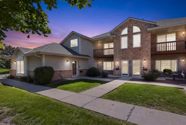 17410 W Lincoln Ave, New Berlin, WI 53146