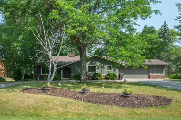 26022 Windermere Dr, Norway, WI 53185