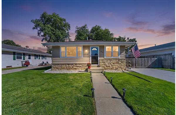 720 South St, Racine, WI 53402