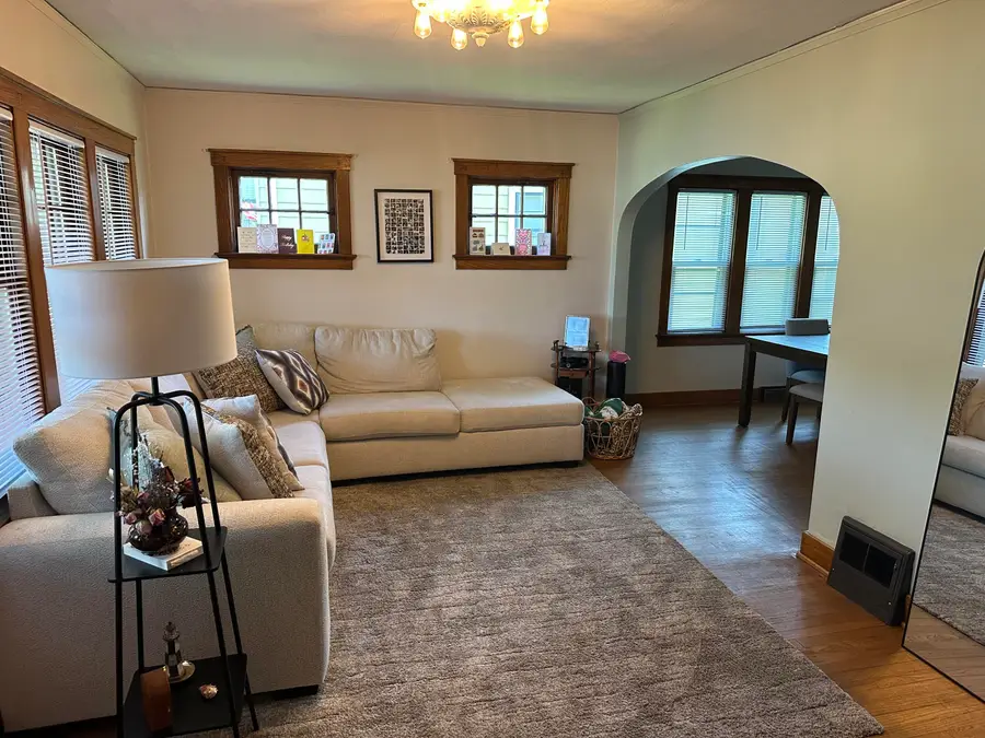 1131 S 84th St, West Allis, WI 53214 - #2