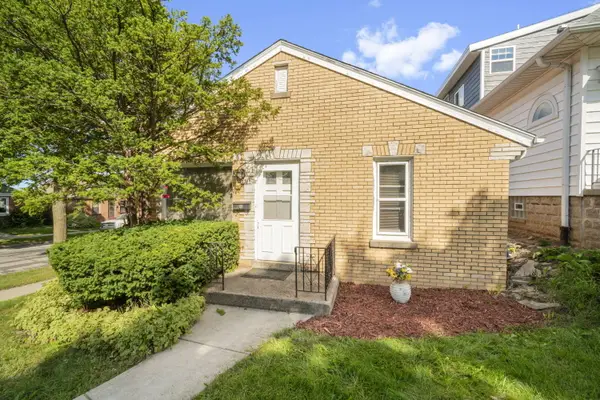 3300 S 14th St, Milwaukee, WI 53215