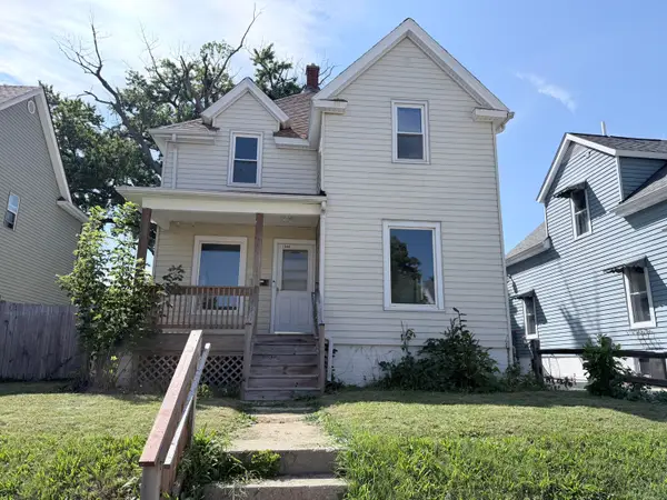 1544 Kearney Ave, Racine, WI 53405