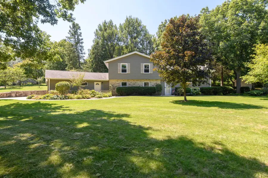 W285S3467 Snow Goose Trl, Genesee, WI 53189 - #3