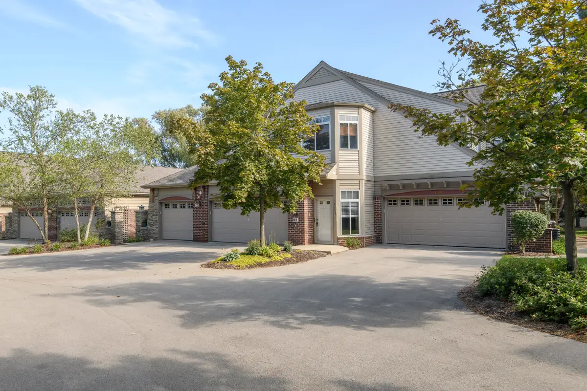 18235 W Wisconsin Ave, Brookfield, WI 53045 - #1