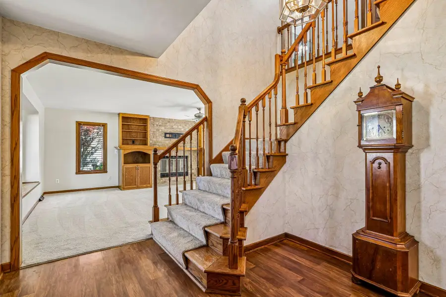 7586 Francis Ct E, Franklin, WI 53132 - #3