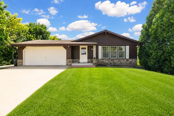 5401 W Cold Spring Rd, Greenfield, WI 53220