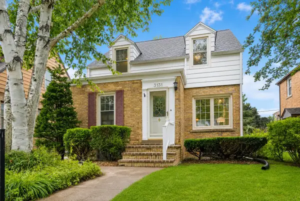 3131 E Crawford Ave, Saint Francis, WI 53235