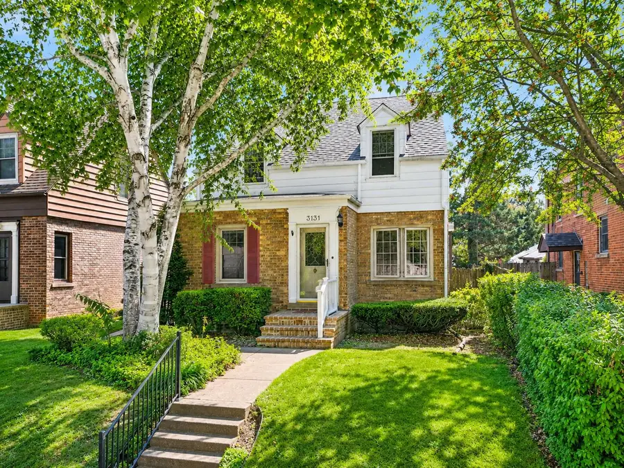 3131 E Crawford Ave, Saint Francis, WI 53235 - #2