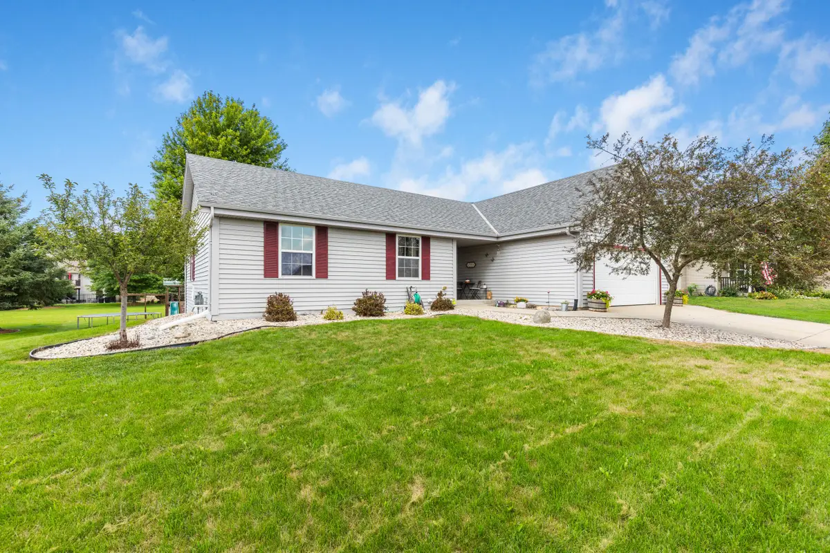 1205 Huron Way, Hartford, WI 53027 - #1