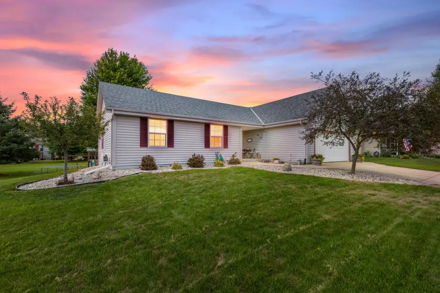 1205 Huron Way, Hartford, WI 53027 - #2