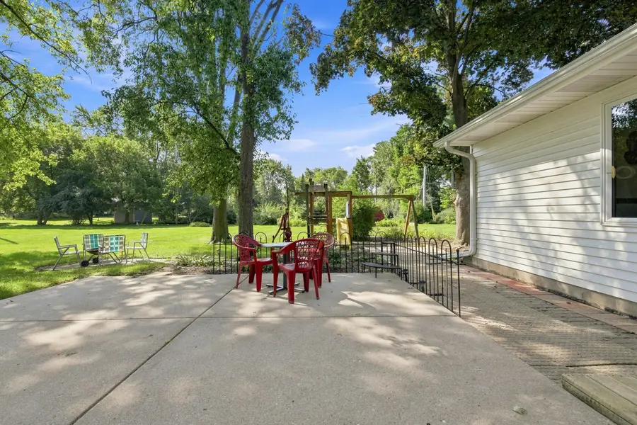 9935 W Green Tree Rd, Milwaukee, WI 53224 - #2