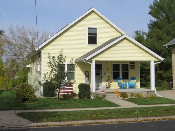 1118 River Dr, Watertown, WI 53094