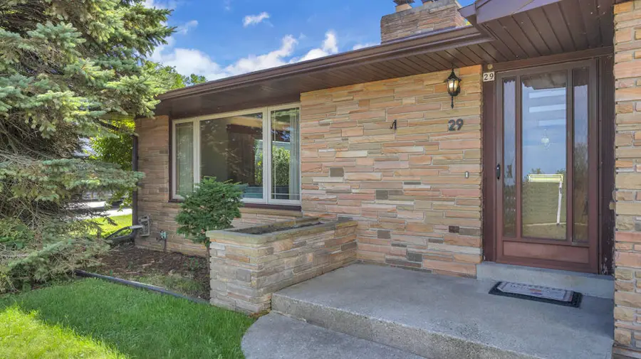 29 North Point Dr, Sheboygan, WI 53081 - #2