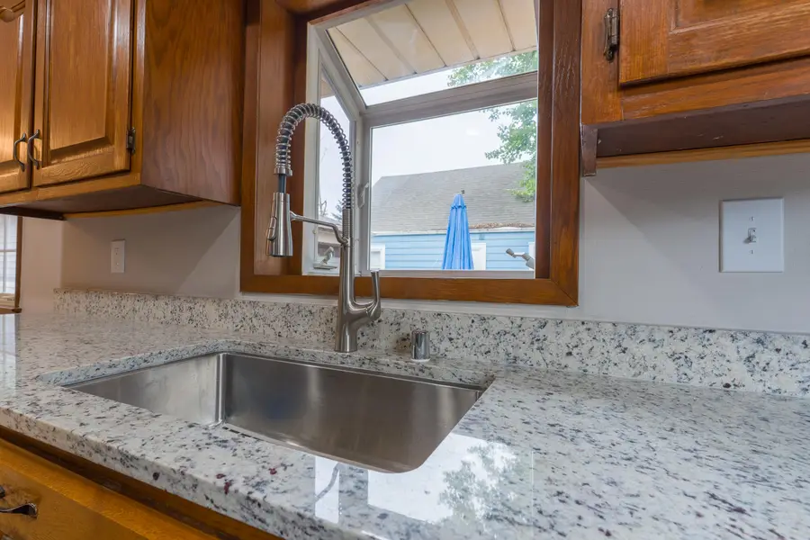 5303 W Wilbur Ave, Greenfield, WI 53220 - #3
