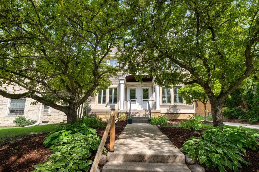 6118 W Wisconsin Ave, Wauwatosa, WI 53213 - #2