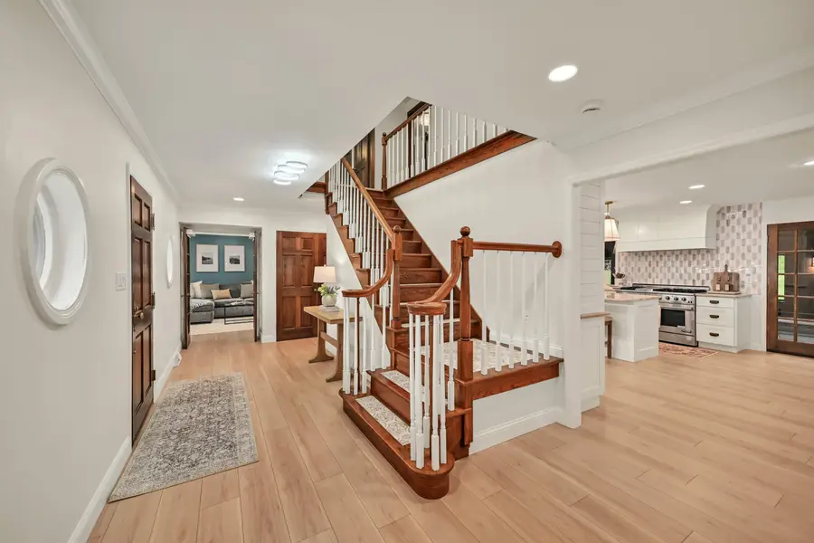 10270 N Range Line Ct, Mequon, WI 53092 - #2