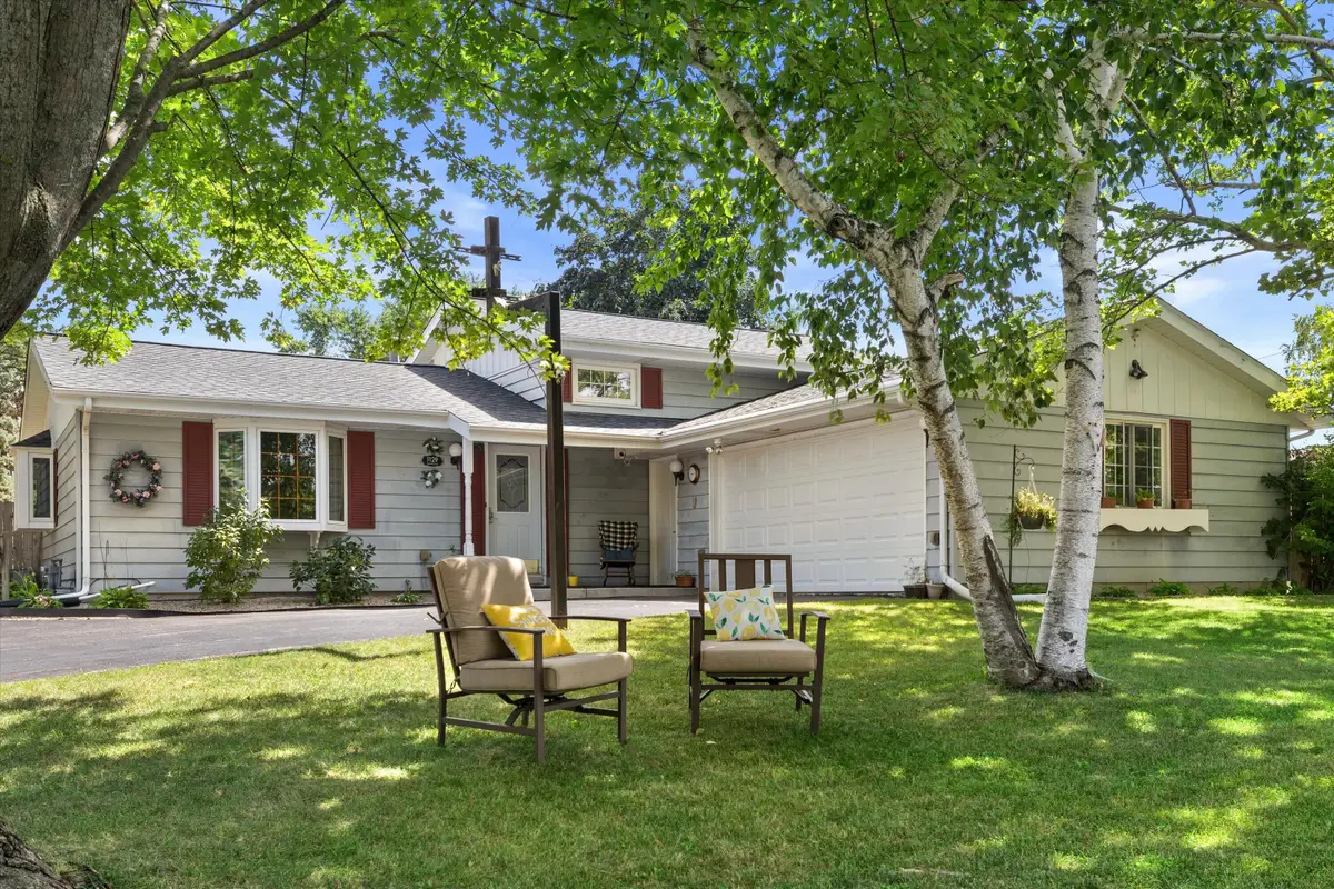 1129 Bluebird Ln, Union Grove, WI 53182 - #1