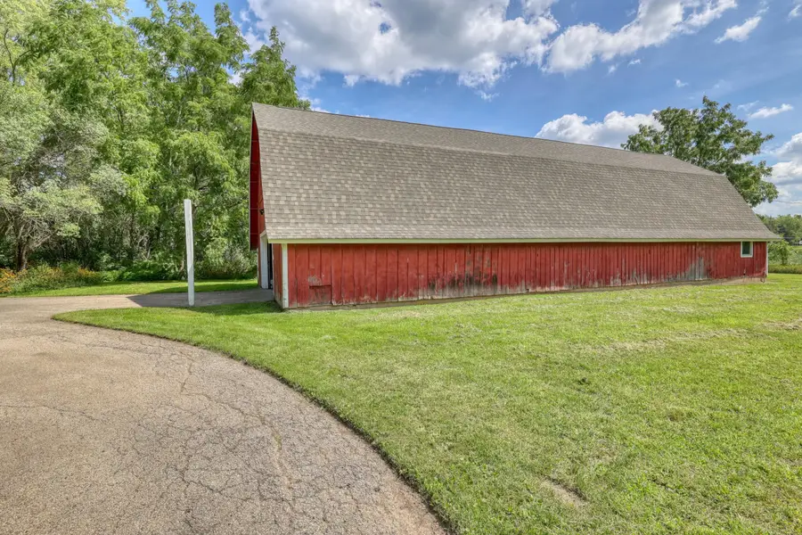 2831 Highway 83, Hartland, WI 53029 - #2