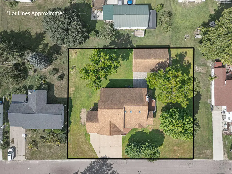 636 E Olson St, Blair, WI 54616 - #2