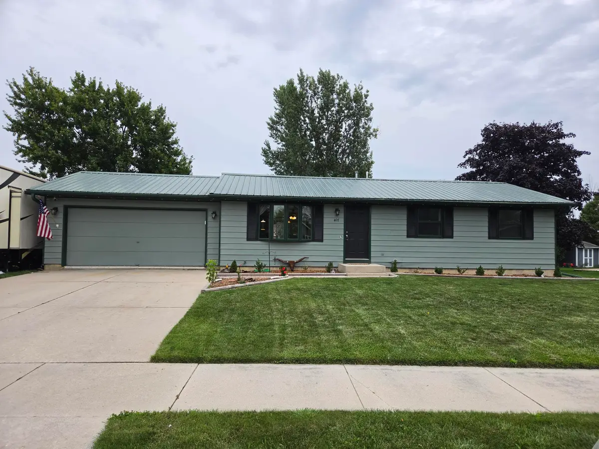 407 Zuider Ln, Oostburg, WI 53070 - #1