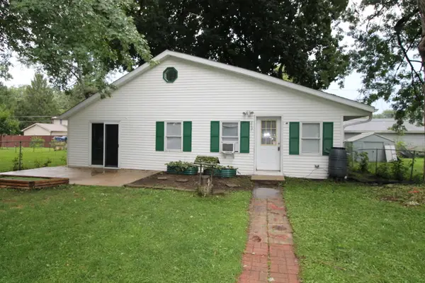 319 First St, Delavan, WI 53115