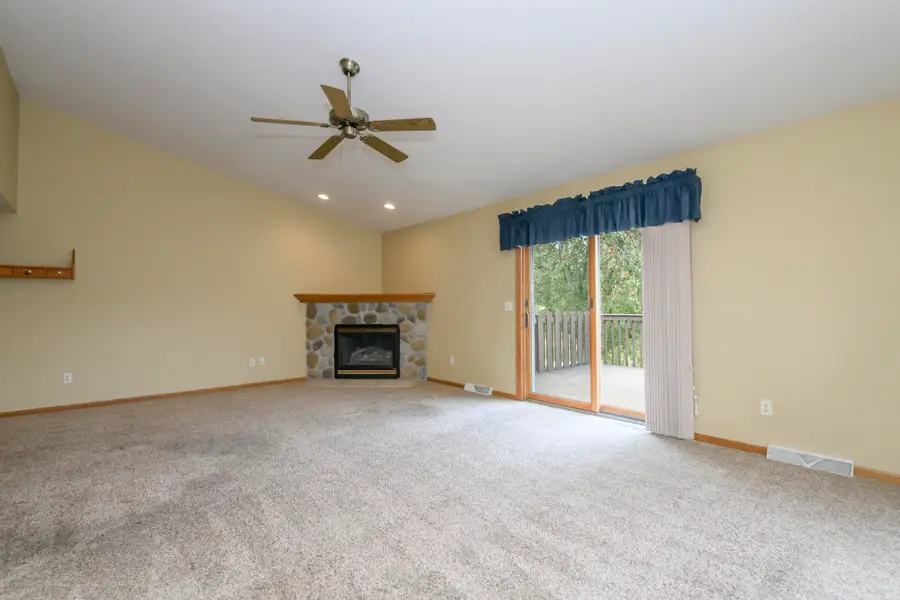 3004 Valley Ave, West Bend, WI 53095 - #2