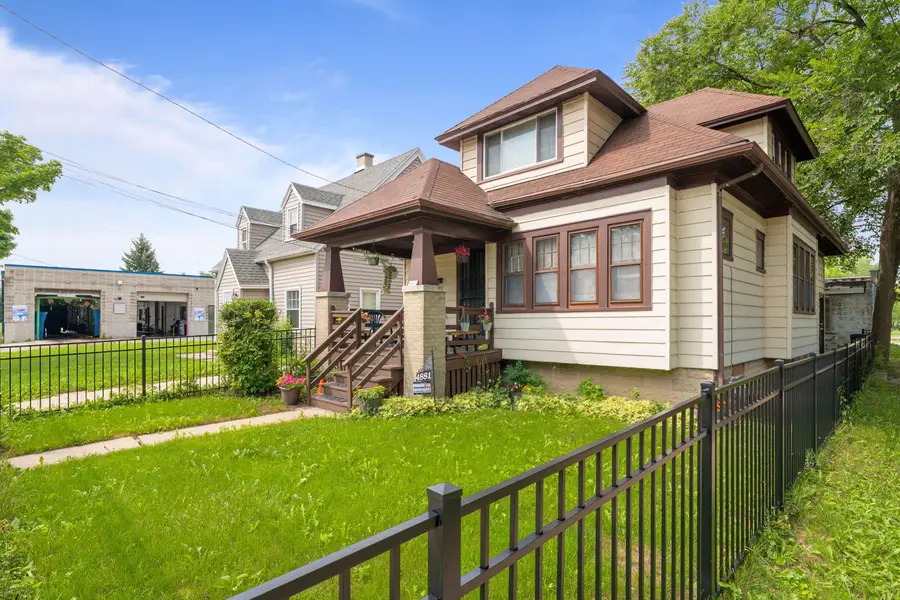 4881 N 27th St, Milwaukee, WI 53209 - #3