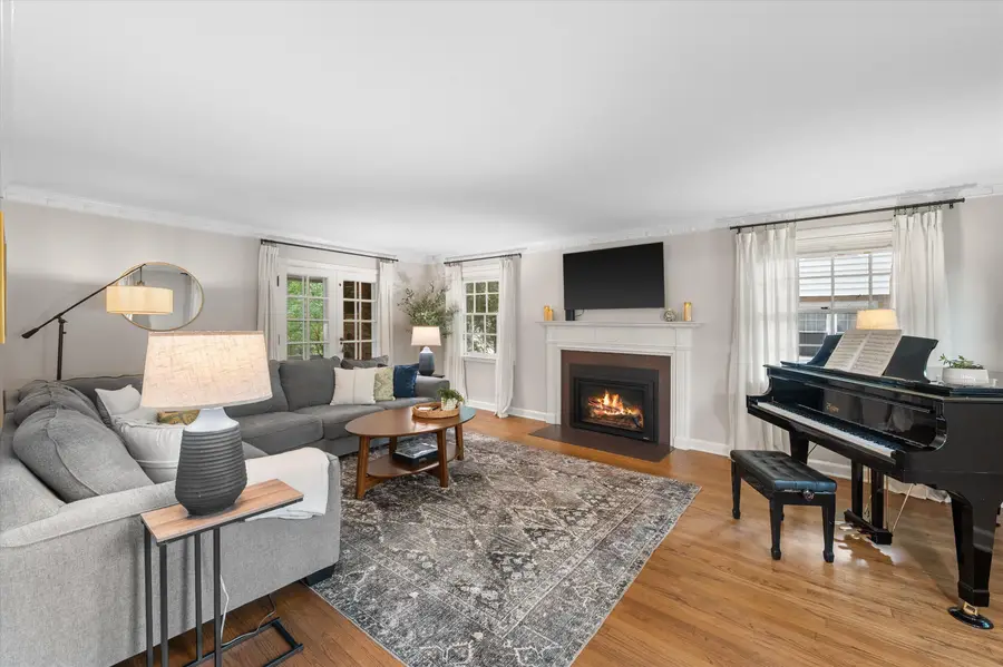 154 N 88th St, Wauwatosa, WI 53226 - #2
