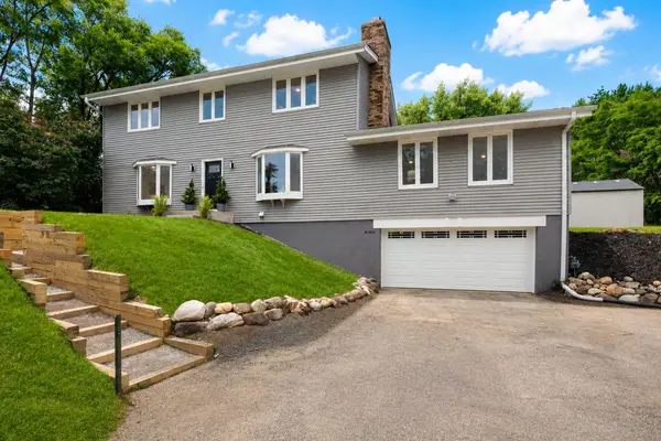 S26W26876 Mac Arthur Rd, Waukesha, WI 53188