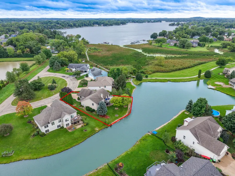 7844 Lakeview Rd, Waterford, WI 53185 - #2