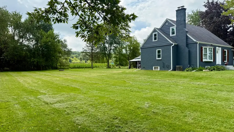 223 W State Rd, North Prairie, WI 53153 - #3