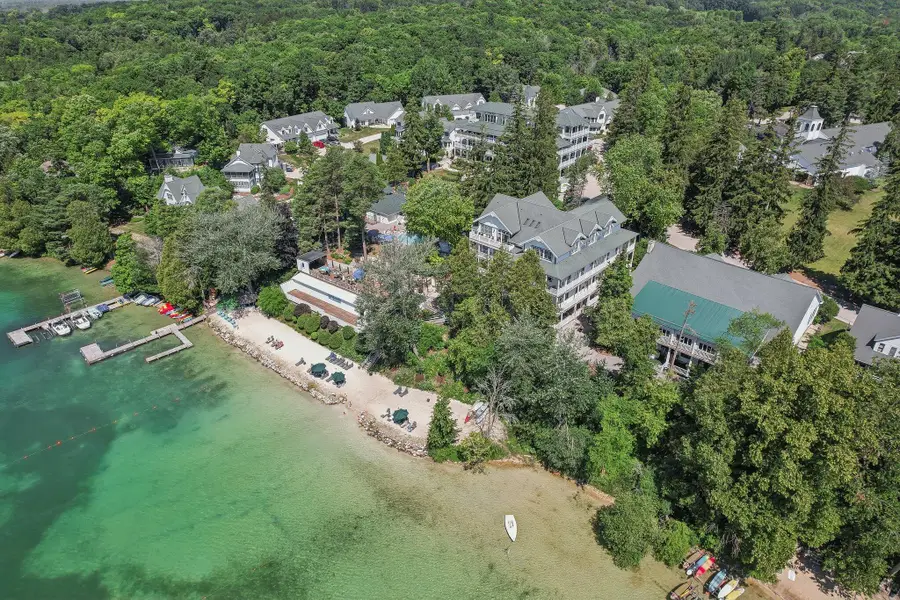 281 Victorian Village Dr, Elkhart Lake, WI 53020 - #2