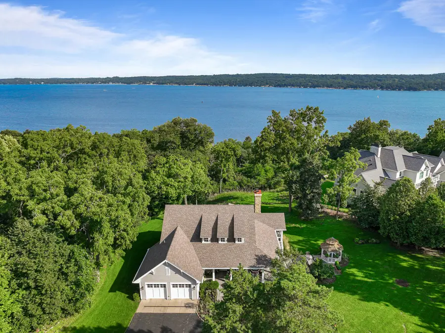 N2004 N Lake Shore Dr, Fontana, WI 53125 - #2