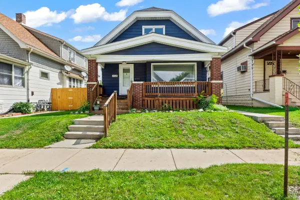 2024 S 58th St, West Allis, WI 53219