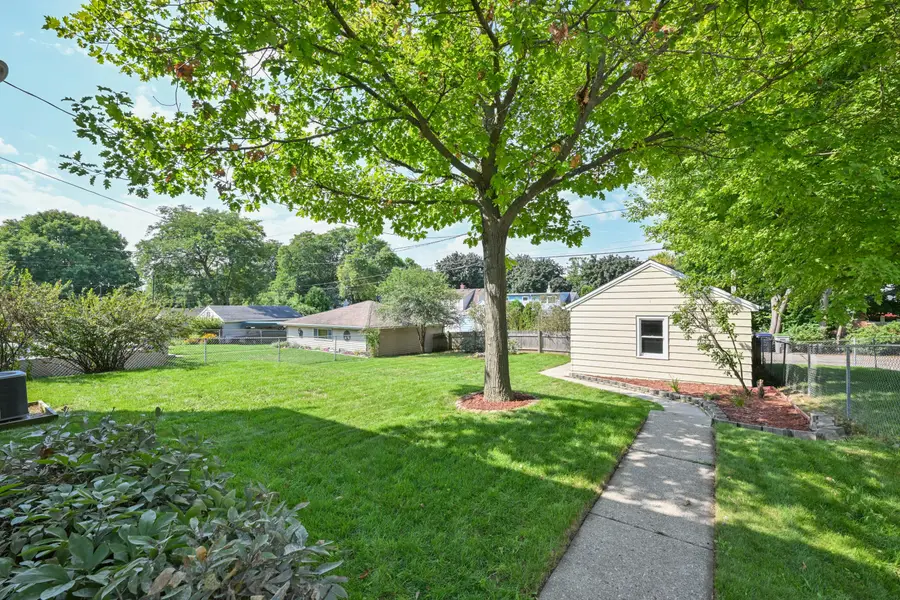 2849 N 89th St, Milwaukee, WI 53222 - #2