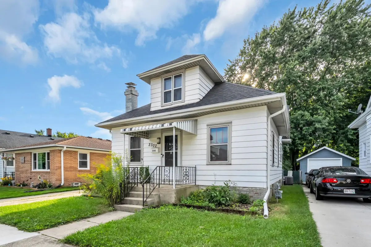 2302 Blake Ave, Racine, WI 53404 - #1