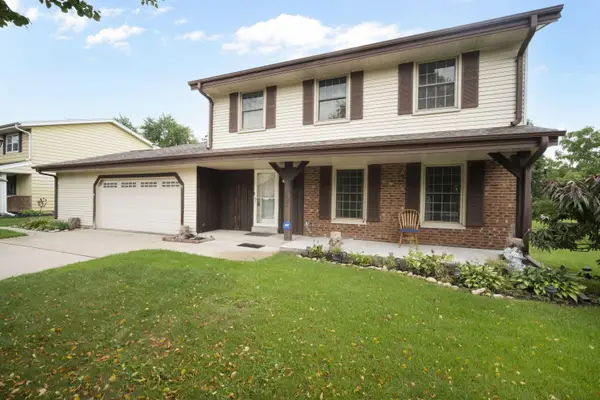 6642 Radburn Ln, Greendale, WI 53129