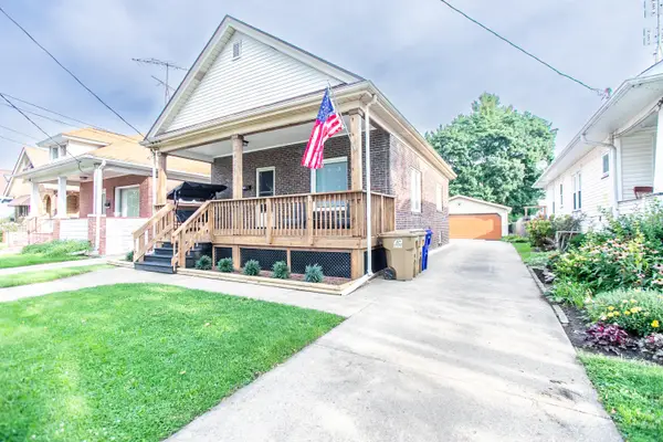 2426 73rd St, Kenosha, WI 53143